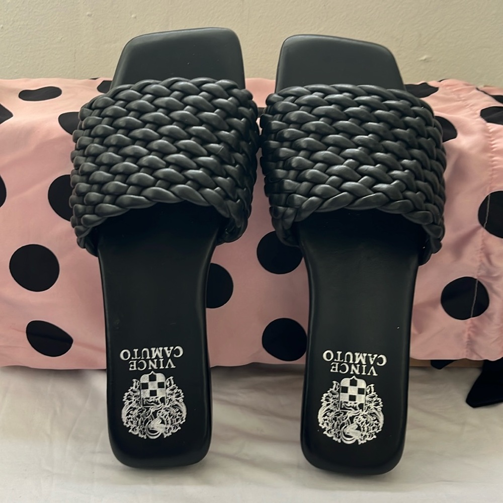 Vince Camuto leather Sandal
